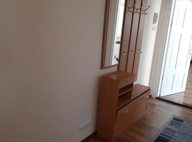 1 Fuer 1-2 Gaeste דירה